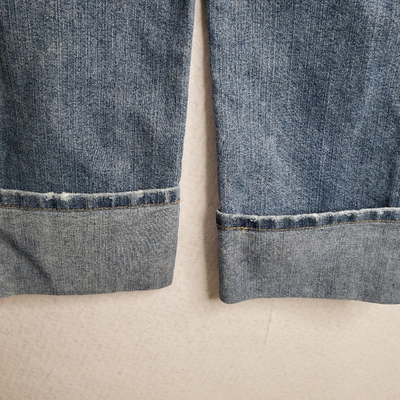 Calvin Klein Med/lite Wash Big Cuff Slight Stretch/Distress Blue Jean sz 33x24.5 - Picture 9 of 9